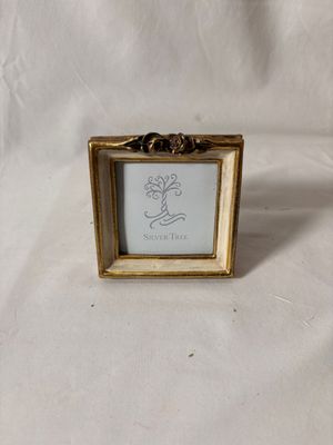 Gold/Crème Mini Frame 2.5" x 3"
