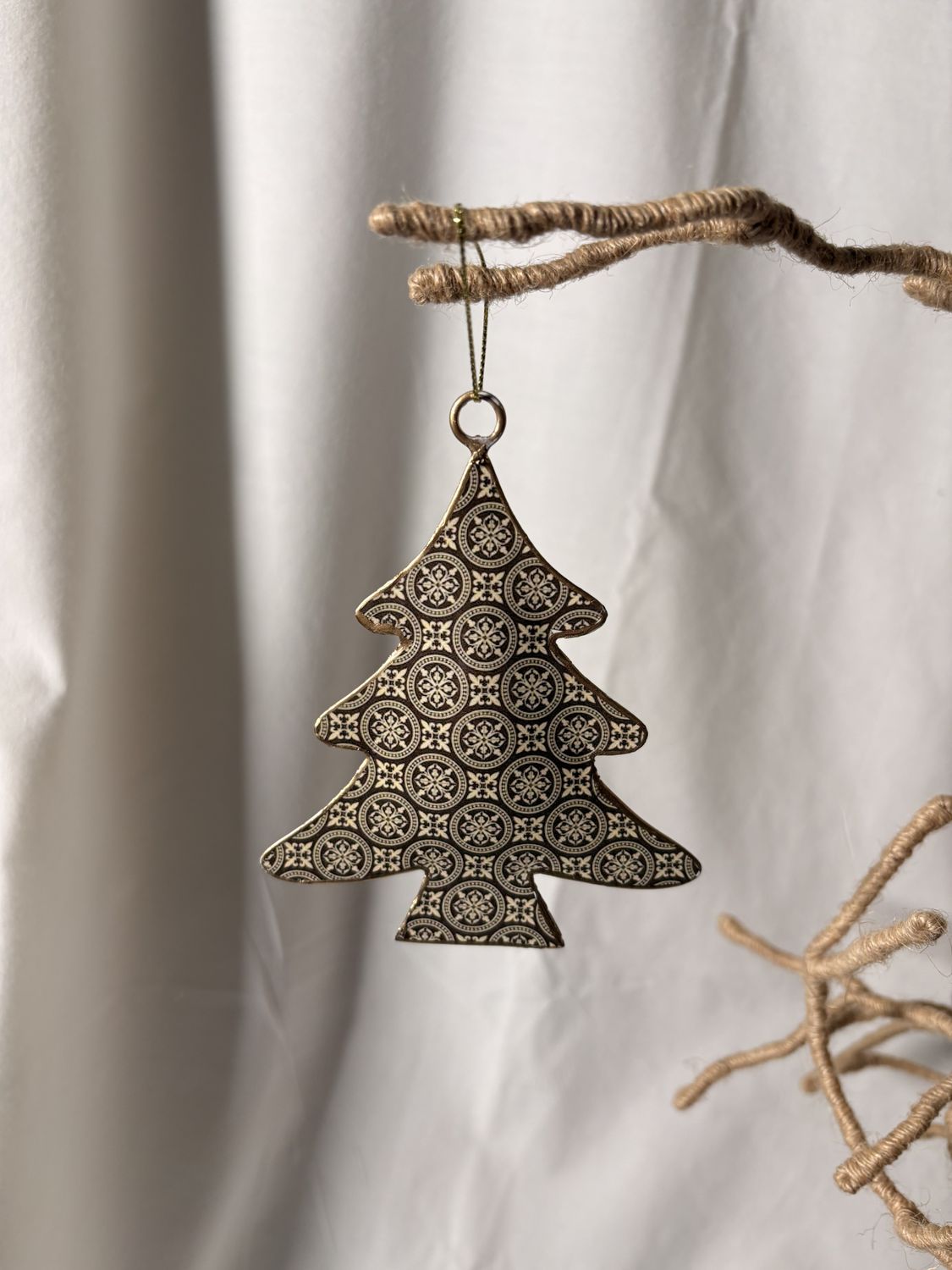 Metal Green/Gold Ornament - Tree