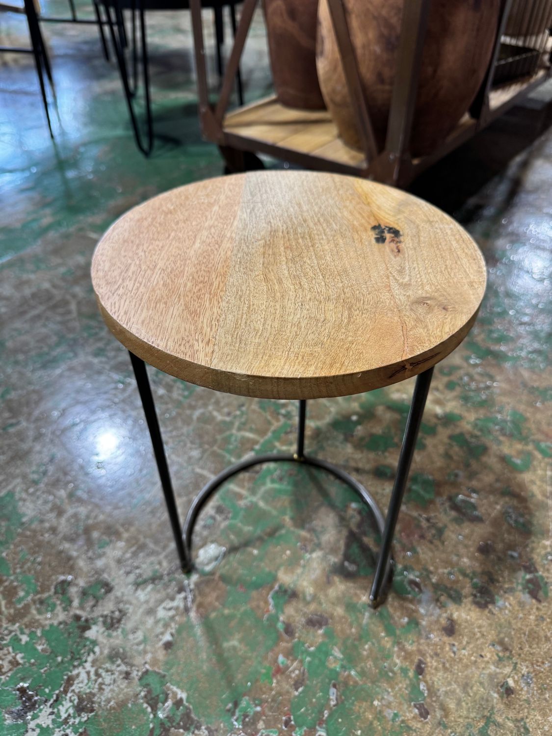 Iron Accent Table with Mango Wood Top - Sm Iron Accent Table with Mango Wood Top - Sm