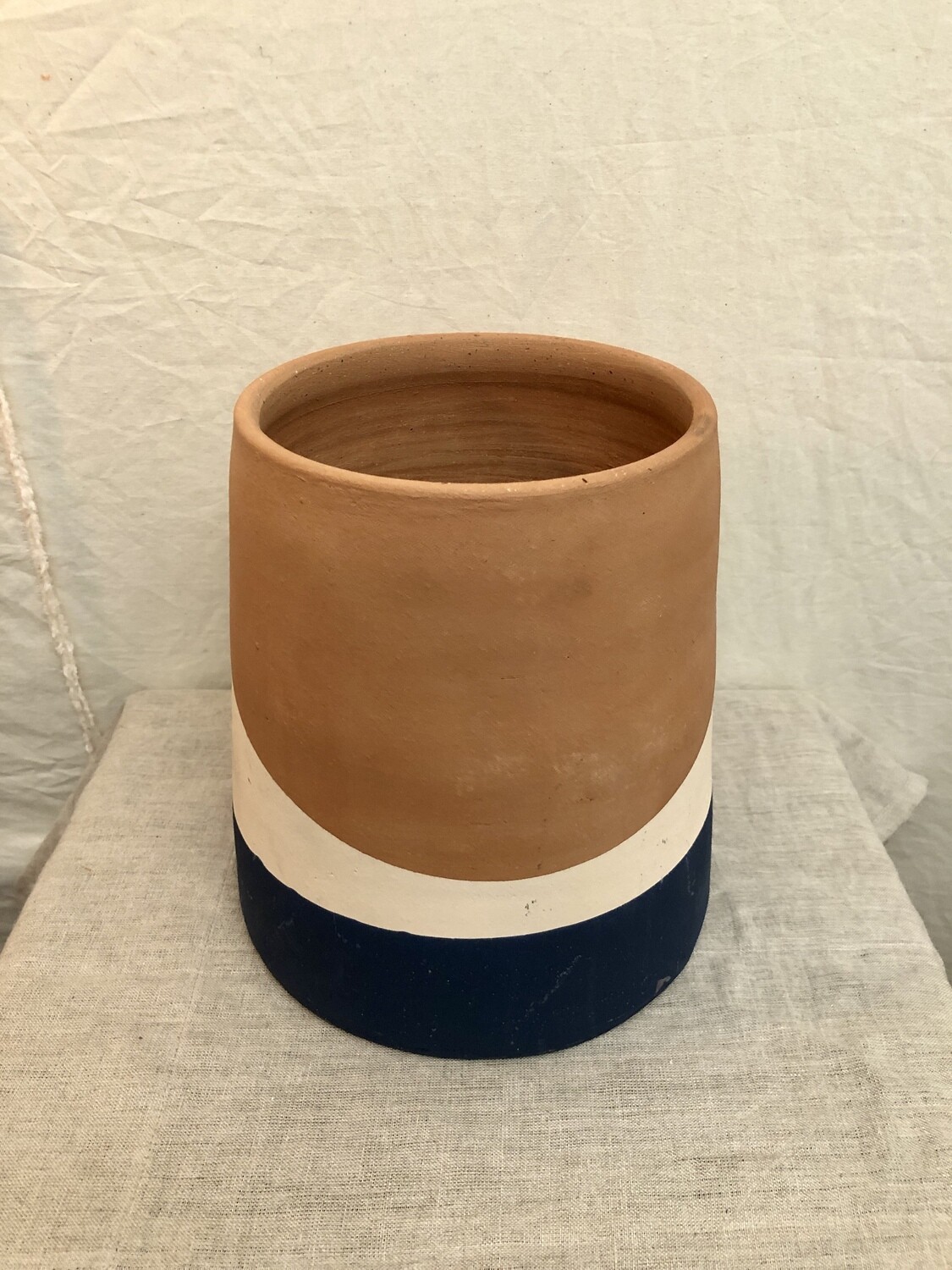 Blue Natural & Cream Pot - Lg Blue Natural & Cream Pot - Lg