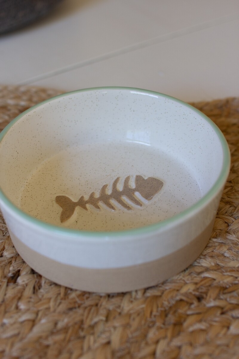Ceramic Cat Bowl - Fish Ceramic Cat Bowl - Fish