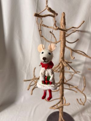 Felt White Dress Mouse Ornament w/Present