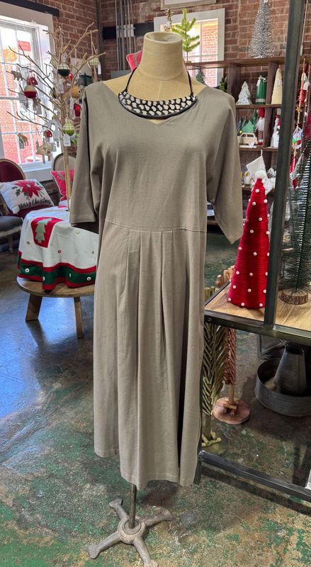 V-Neck Short Sleeve Dress w/Front Pleats & Pockets OSFM - Mocha V-Neck Short Sleeve Dress w/Front Pleats & Pockets OSFM - Mocha