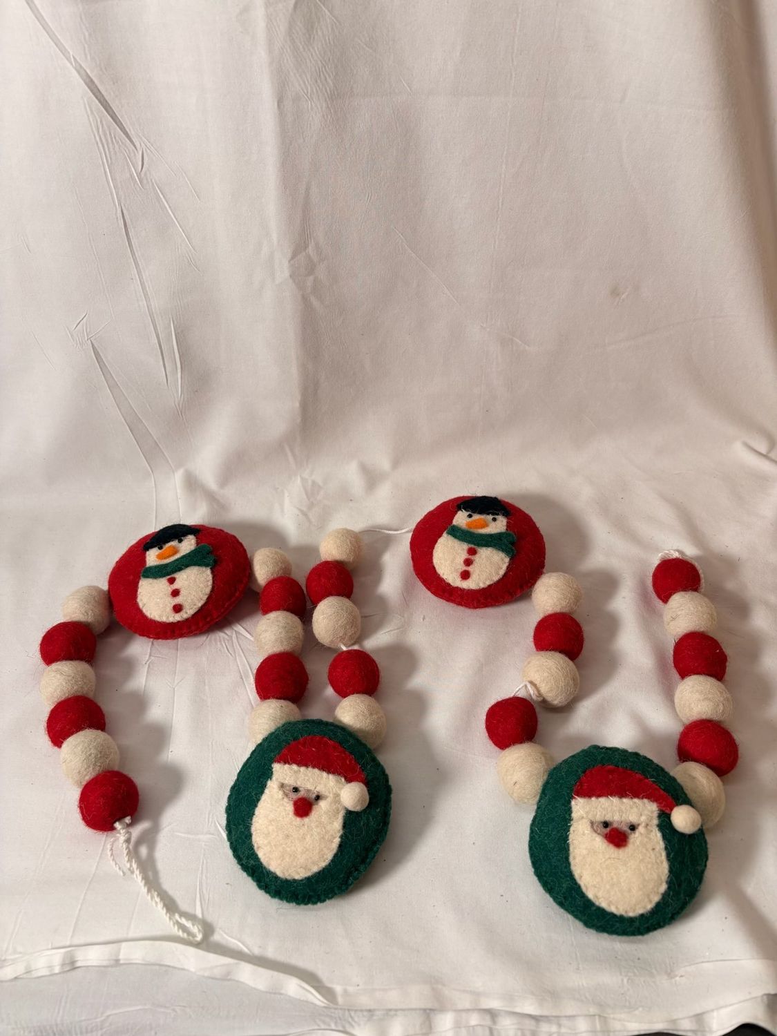 Santa/Snowman Round Garland Santa/Snowman Round Garland