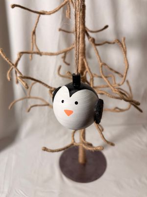 Wooden Round Penguin Ornament 3"