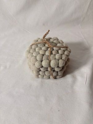 S/4 Wool Grey Hex Felt Coasters