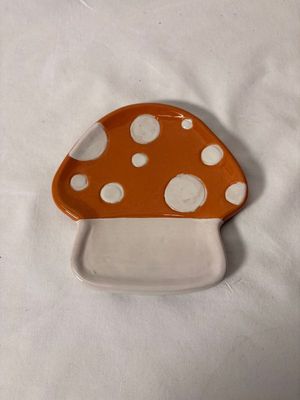 Ceramic Mushroom Dish Orange