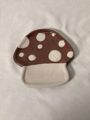 Ceramic Mushroom Dish Brown