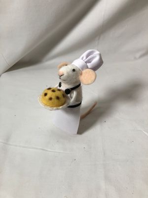 Felt White Mouse Baking Muffin Ornament
