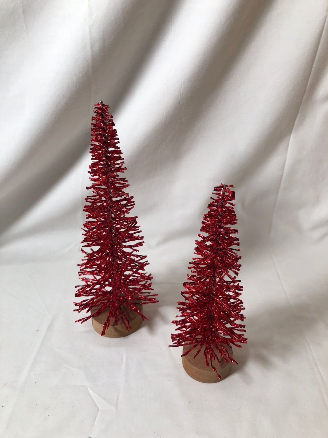 S/2 Glitter Bristle Trees Red S/2 Glitter Bristle Trees Red