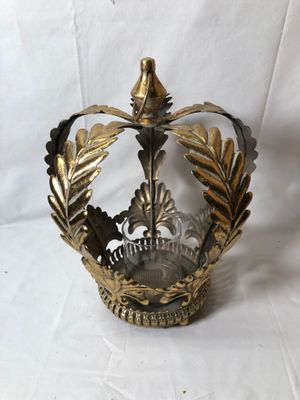Crown Acanthus Candle Holder Lg