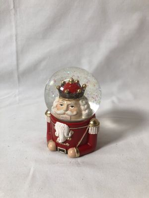 Nutcracker Snowglobe