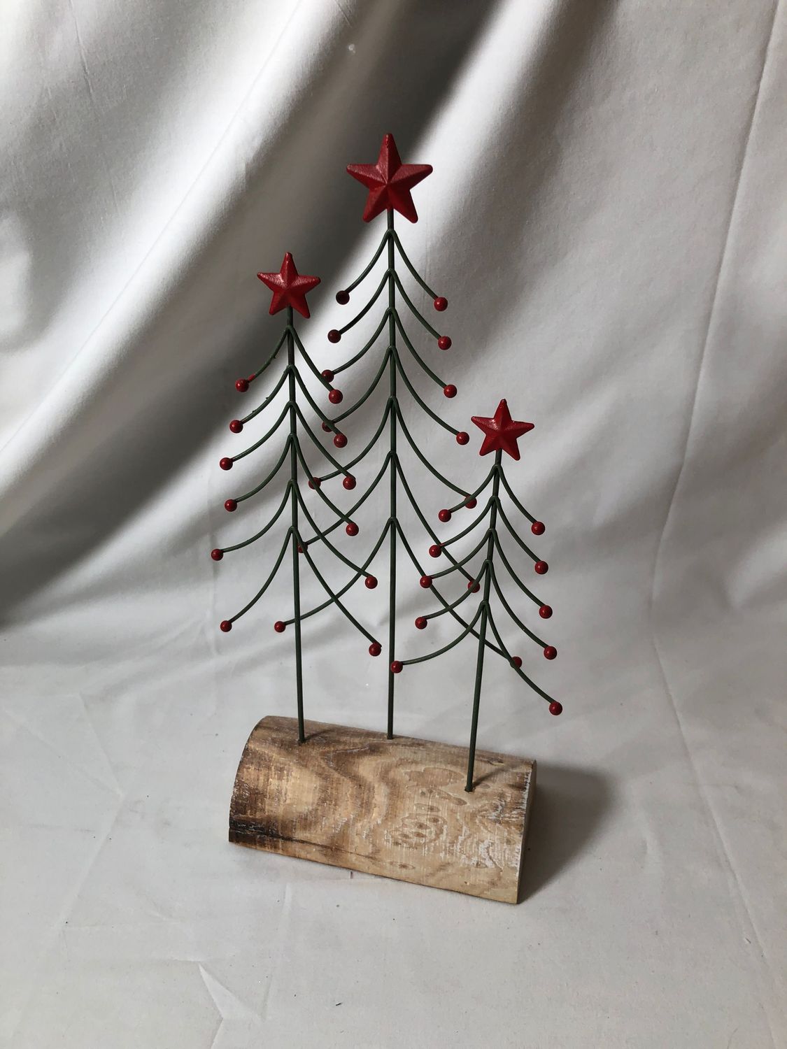 Metal Tree Trio Red Lg Metal Tree Trio Red Lg