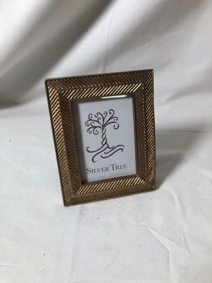 Gold Herringbone Frame 2.5 x 3.5