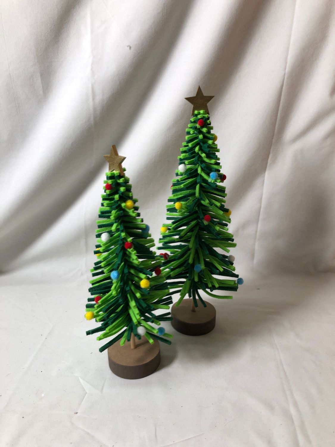 S/2 Felt Green Trees w/Ornaments
