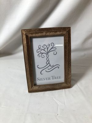 Gold Herringbone Frame 4 x 6