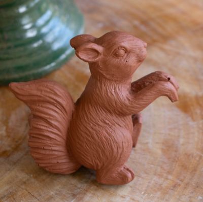 Terracotta Resin Squirrel Pot Hanger - Sm