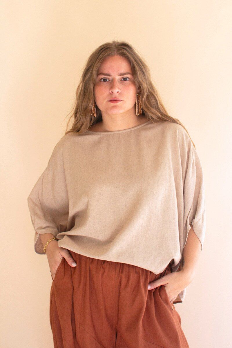 Short-Sleeve Blouse w/Button Detail on Sleeves / Oatmeal