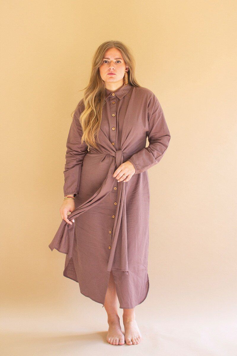 Long-Sleeve Button-Front Dress w/Front-Tie Detail / Mulberry