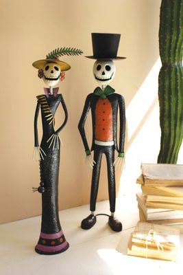 Set of 2 Painted Metal Halloween Day of The Dead Couple Set of 2 Painted Metal Halloween Day of The Dead Couple