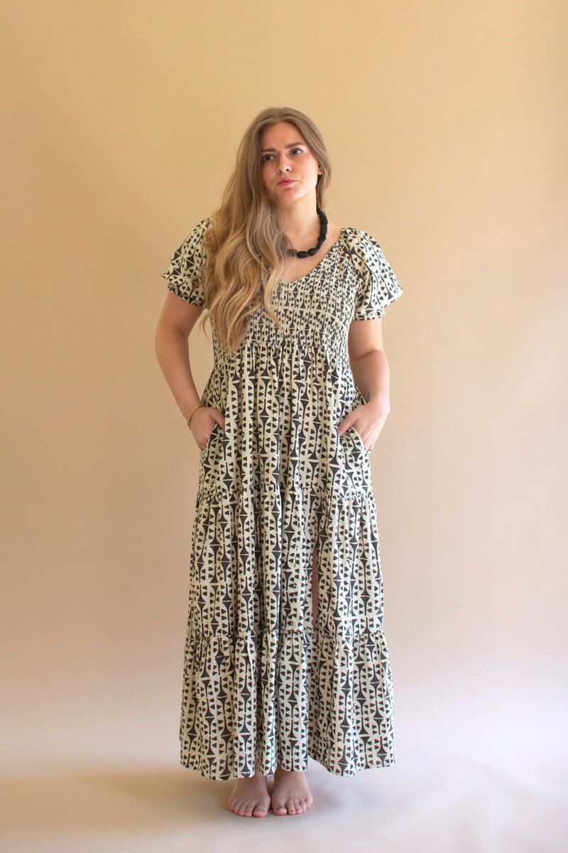 Short-Sleeve Printed Dress w/Smocked Bodice