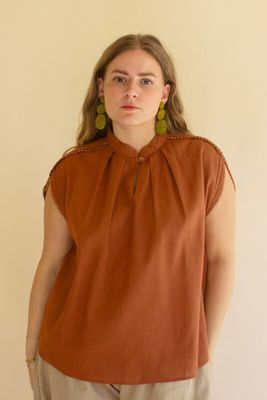 High-Neck Shortsleeve Blouse w/Flat Pom-Pom Lace Detail / Cinnamon