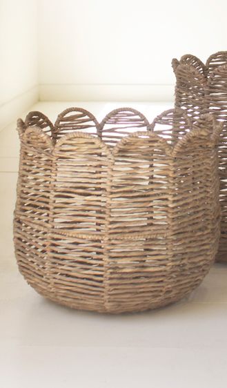 Iron and Seagrass Scalloped Basket - Sm