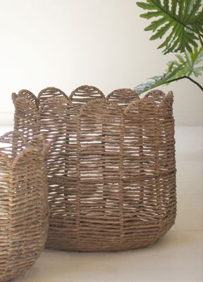 Iron and Seagrass Scalloped Basket - Lg
