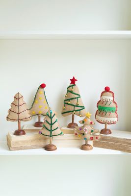 Felt Christmas Trees w/Wood Base