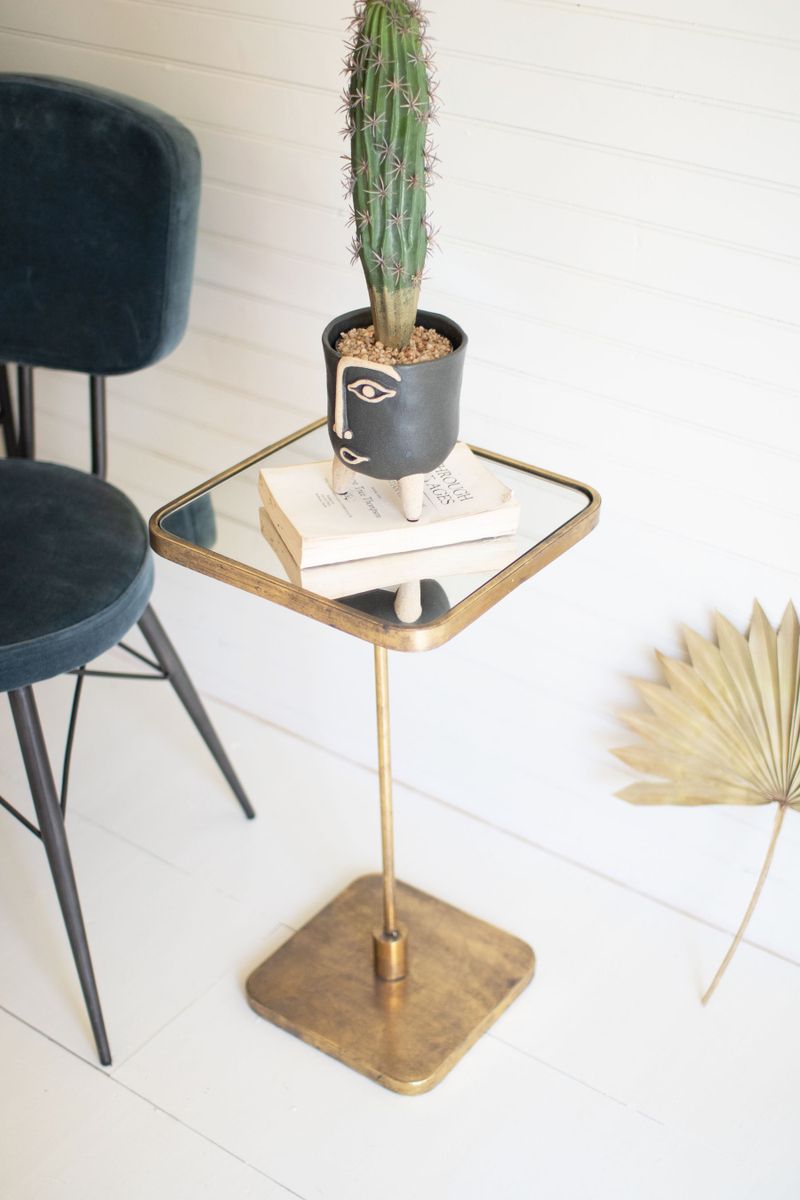 Accent Cocktail Table w/Mirror Top