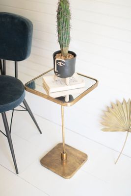 Accent Cocktail Table w/Mirror Top