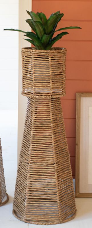Seagrass and Iron Planter Tower - Sm