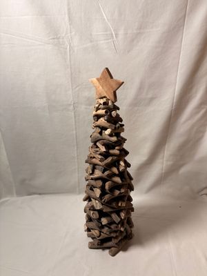 Driftwood Tree w/Star 18"