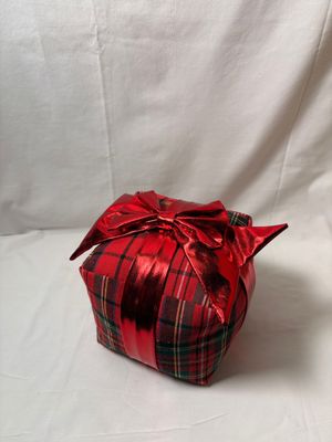Plush Plaid Gift Box 7"