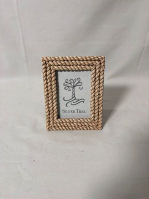 Rope Picture Frame 2.5 x 3.5 Rope Picture Frame 2.5 x 3.5