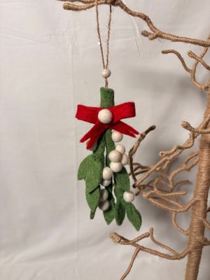 Felt Mistletoe w/Red Bow Ornament Felt Mistletoe w/Red Bow Ornament
