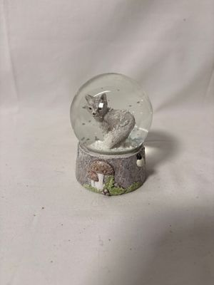 Winter Fox Snow Globe