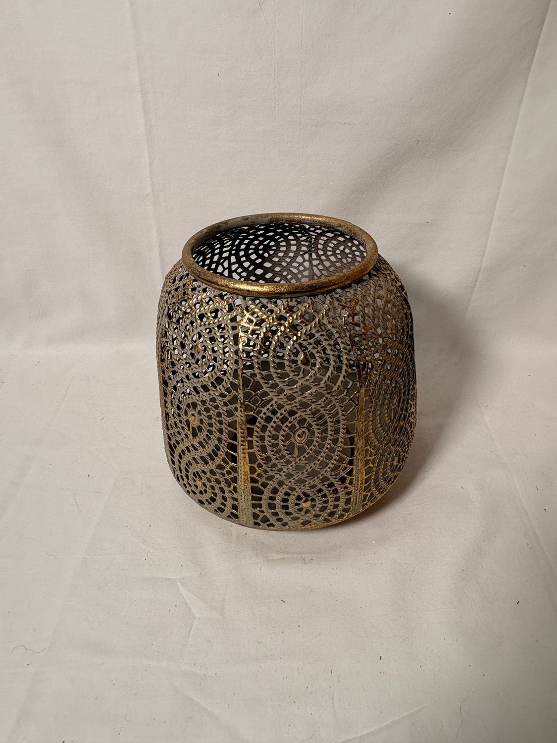 Gold Metal Votive Lg - Swirls Gold Metal Votive Lg - Swirls