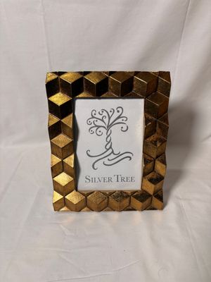 Gold Cubes Frame 6.5 x 4.5 Gold Cubes Frame 6.5 x 4.5