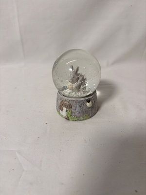 Winter Rabbit w/Mushroom Snow Globe