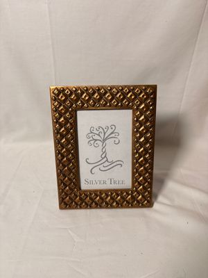 Antique Gold Diamond Frame 5.5 x 3.5 Antique Gold Diamond Frame 5.5 x 3.5