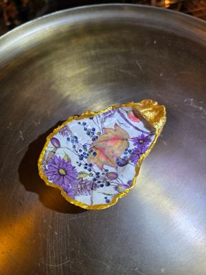 Oyster Shell Dish - Hand Painted - Fall Vibes Oyster Shell Dish - Hand Painted - Fall Vibes