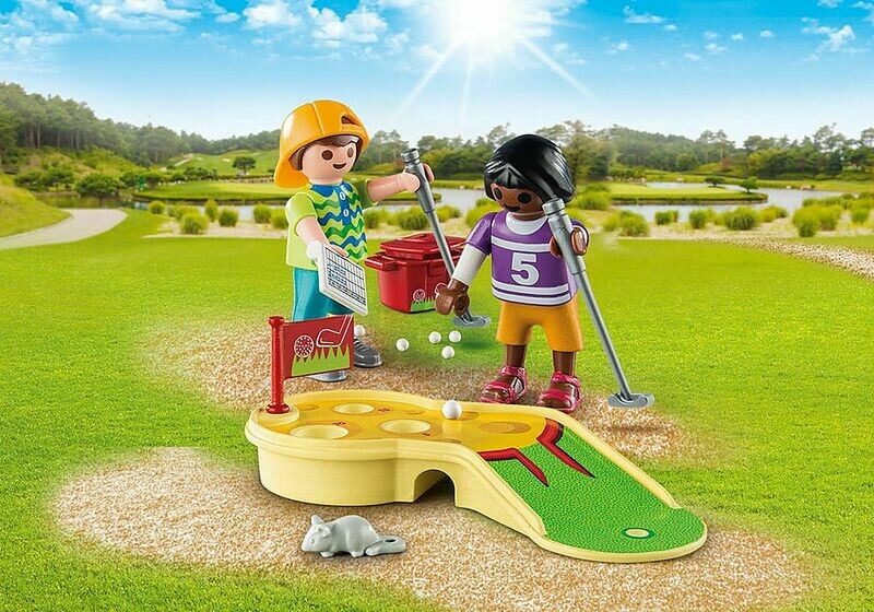 PM 9439 Children Minigolfing
