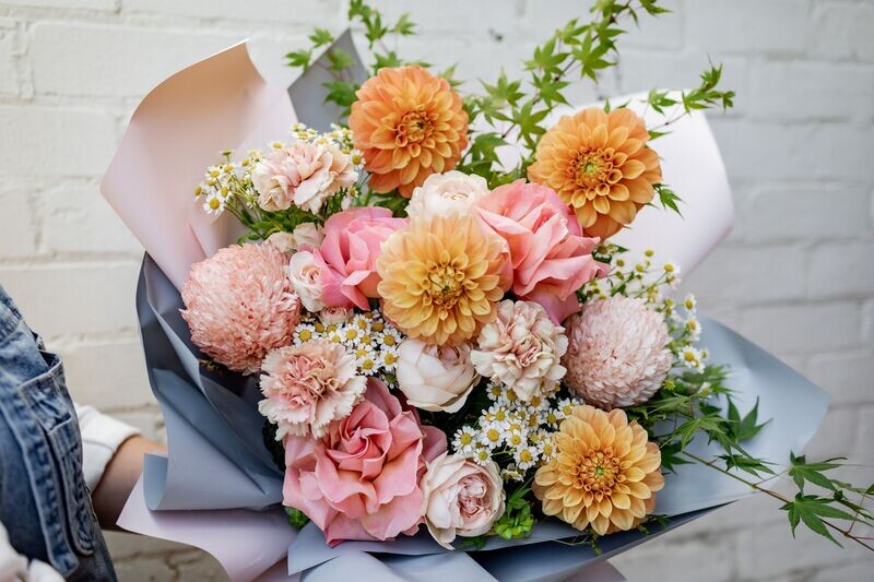 Florist Choice - Peachy Keen