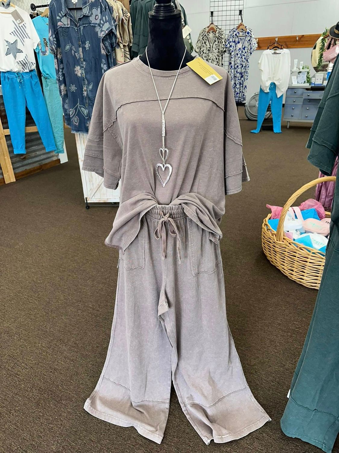 wide leg pant with tee shirt to match