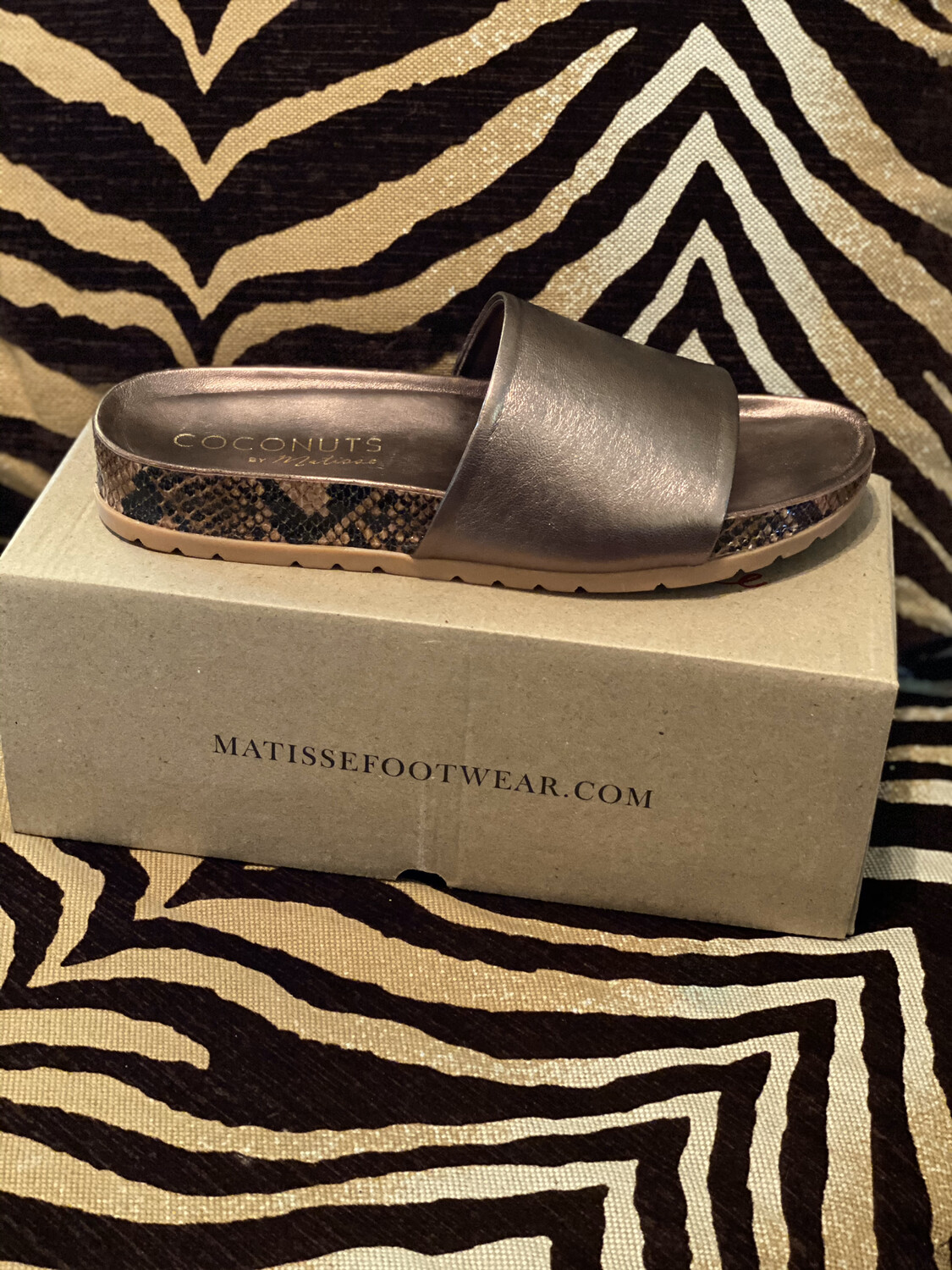 Matisse Flip Flop Bronze 