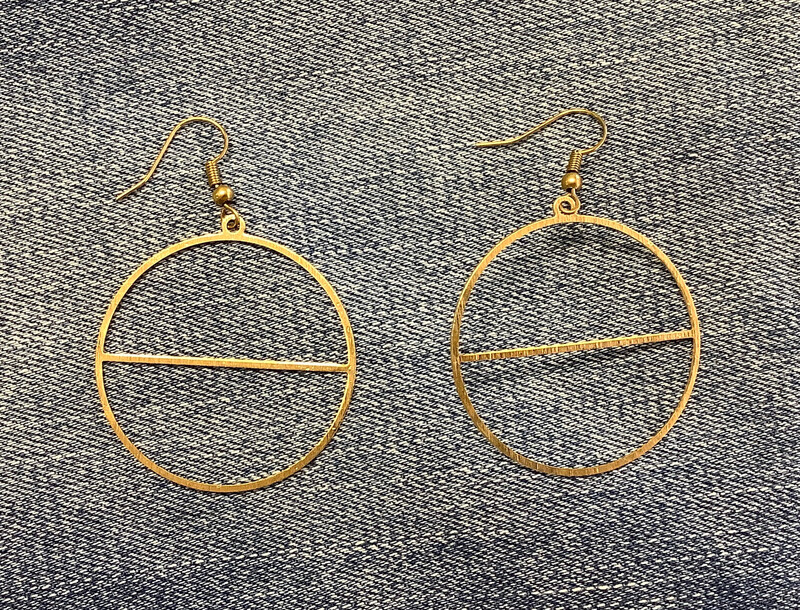 Gold Oval Earrings 