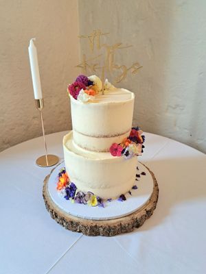 Semi-Naked Wedding Cakes