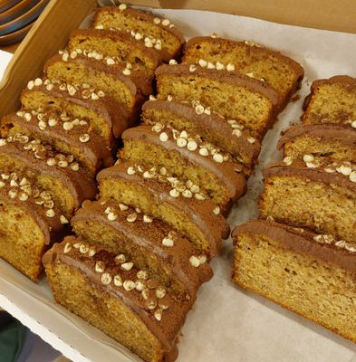 Banana &amp; Choc Loaf Cake (9 slices)
