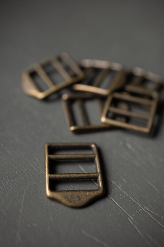 Leiterschnalle old brass 25 mm